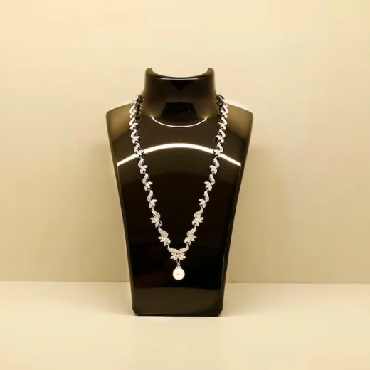 Ocean Breeze Necklace – Sterling Silver, 20-inch, Blue Topaz Gemstone